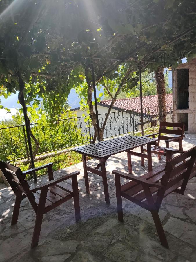 L & D Panorama Apartmani Risan Exterior photo